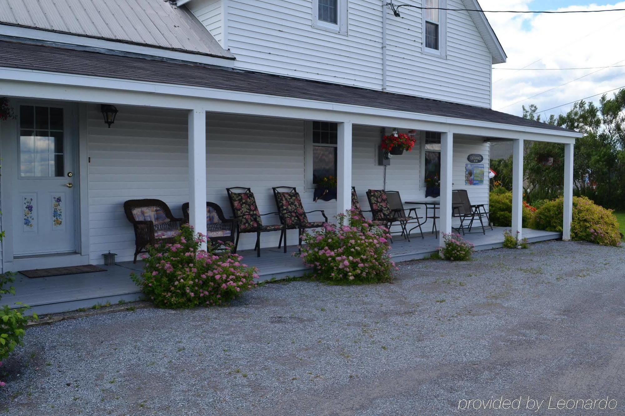 Moore'S Specialties Fundy Bay House Rental Gardner Creek ภายนอก รูปภาพ